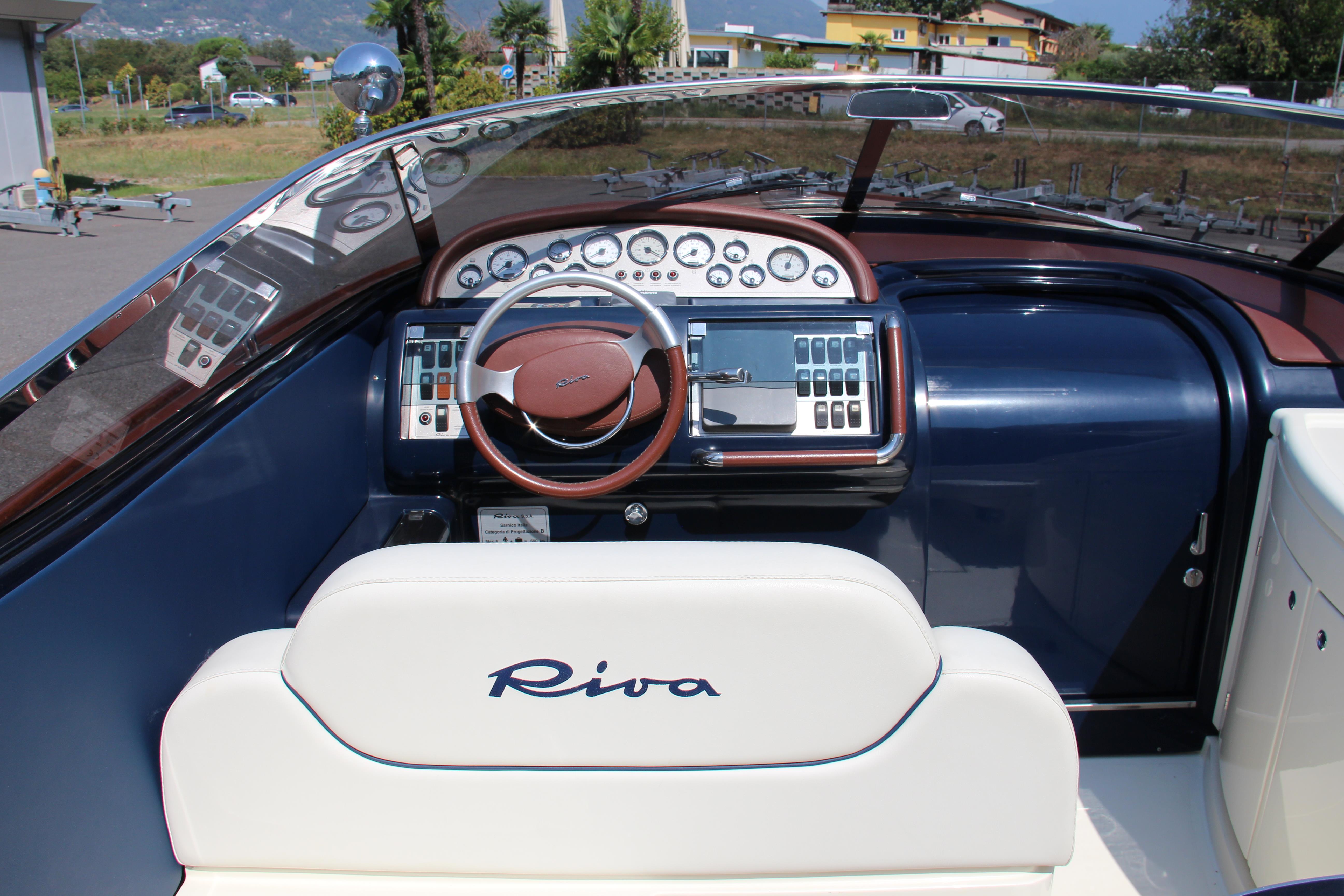 2002 RIVA 33' AQUARIVA 